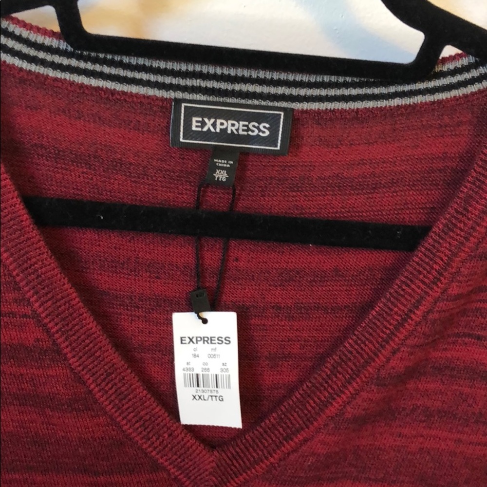 Express Sweater - Picture 4 of 5